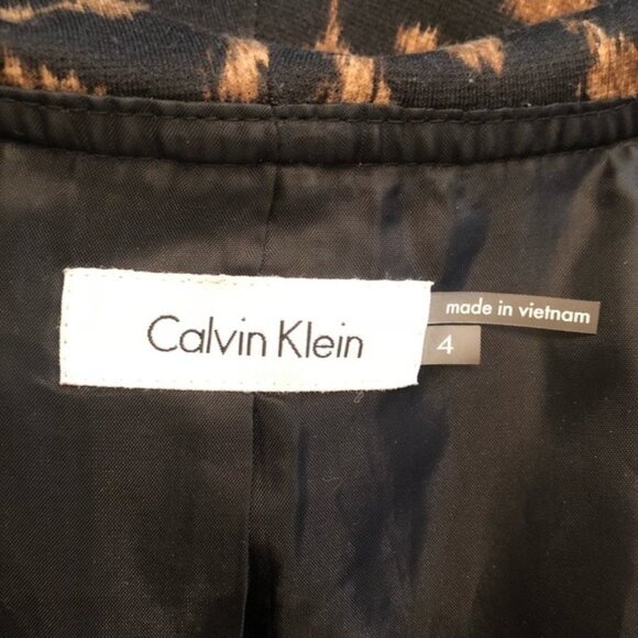 Calvin Klein Animal Print Ruffled Jacket Tan Black 4 Small - Picture 9 of 10
